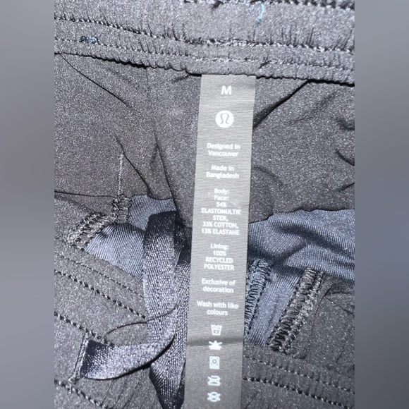 LULULEMON Utilitech Pull-On Classic-Fit Pant 30" in Black Size Medium - Picture 8 of 10